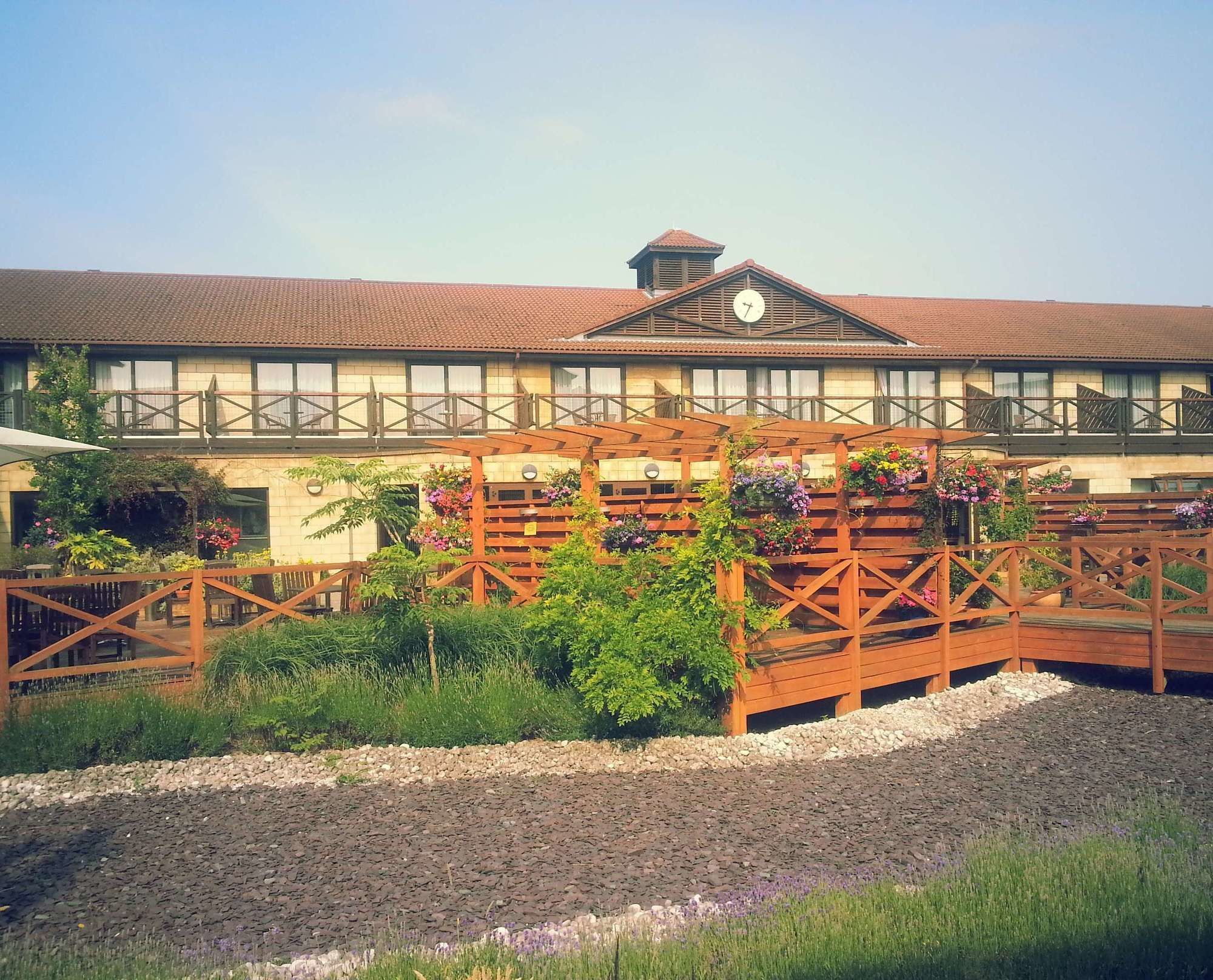 Hampshire Court Hotel & Spa Бэйсингсток Экстерьер фото